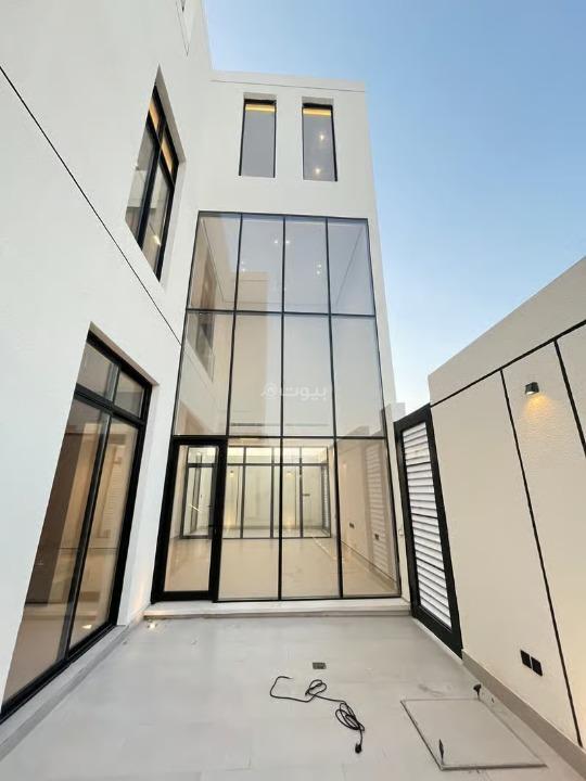 5 bedroom villa in Al Mahdiyyah