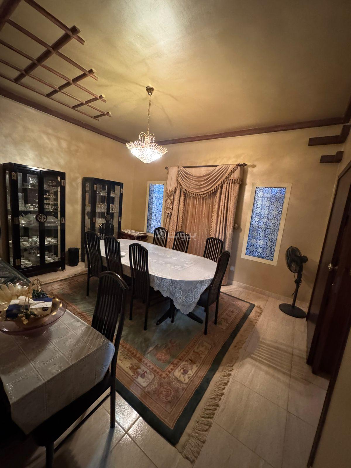 فيلا 5 غرف في النعيم