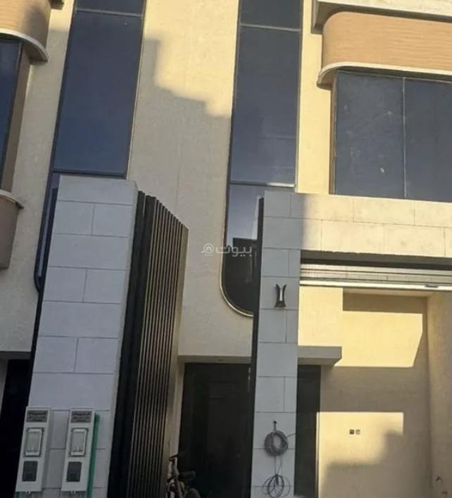 فيلا 4 غرف في العارض