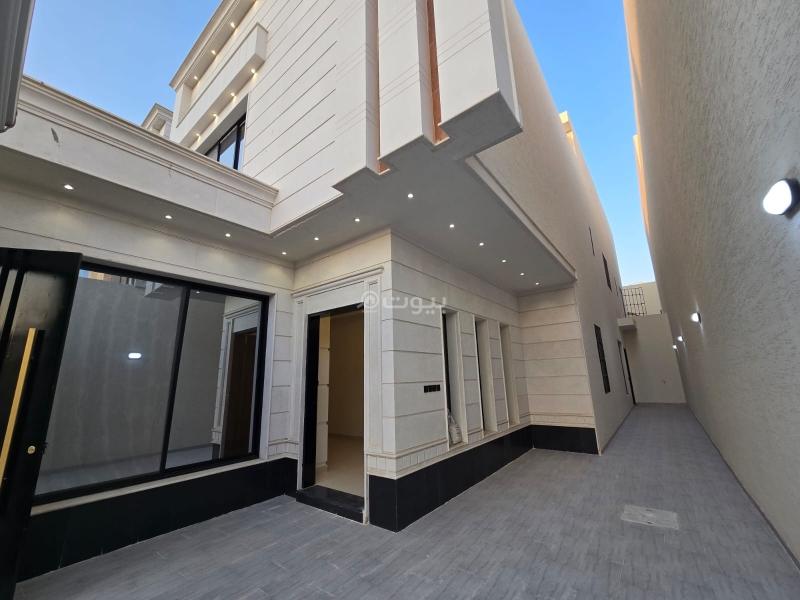 5 bedroom villa in Al Khaleej