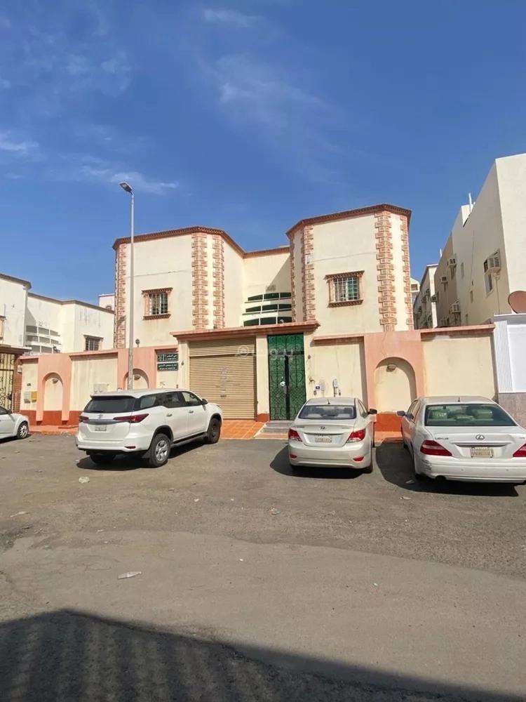 5 bedroom villa in Al Samer