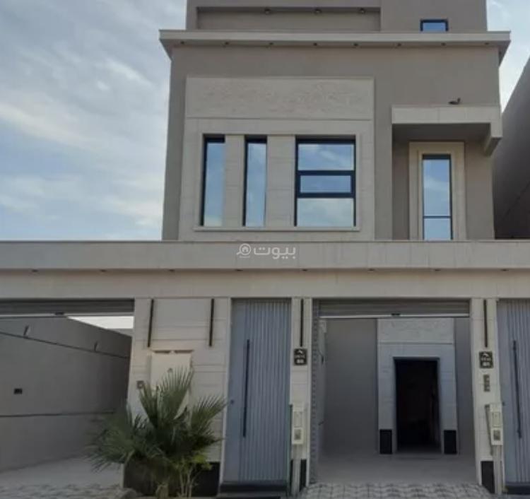 4 bedroom villa in Dhahrat Laban