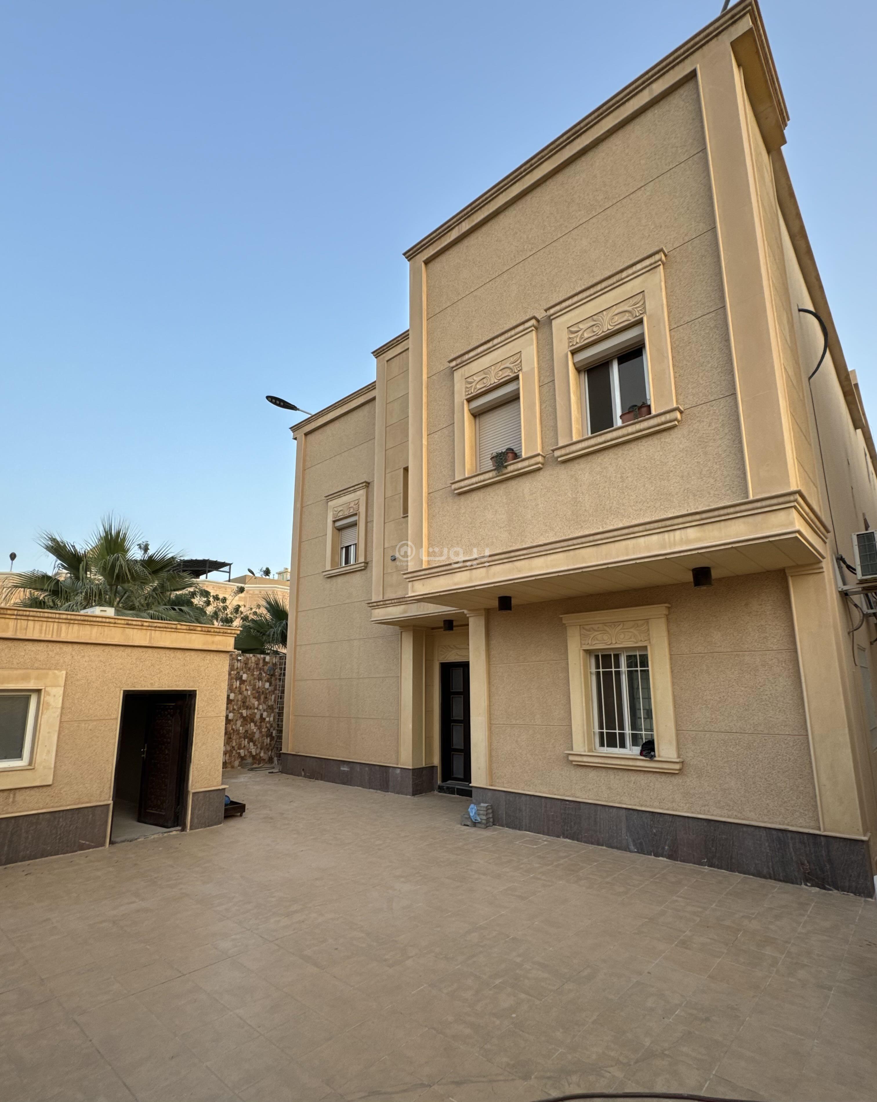 فيلا 7 غرف في ظهرة لبن