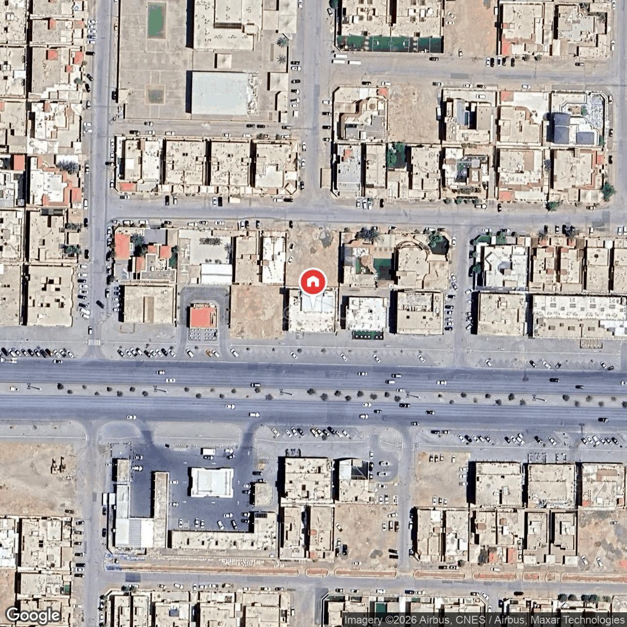 محل 900 م² في ظهرة لبن