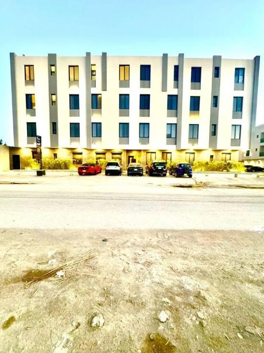 شقة 3 غرف في العارض