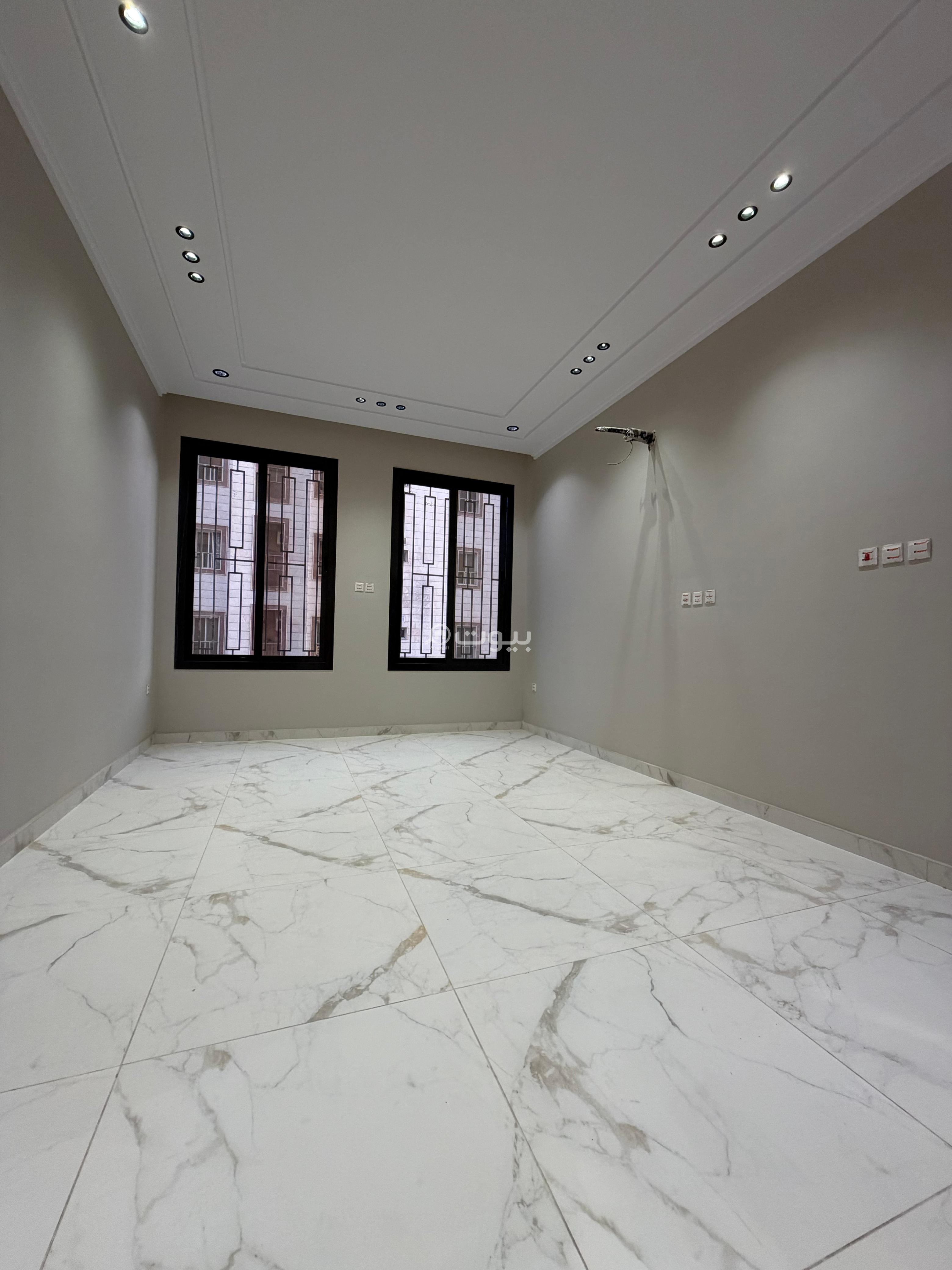 4 bedroom apartment in Al Safa