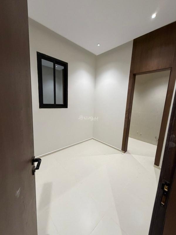 8 bedroom villa in Al Rimal