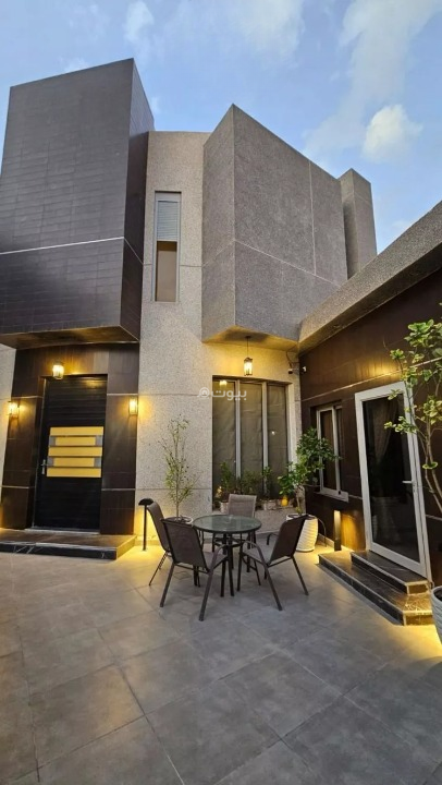 فيلا 11 غرف في الياسمين