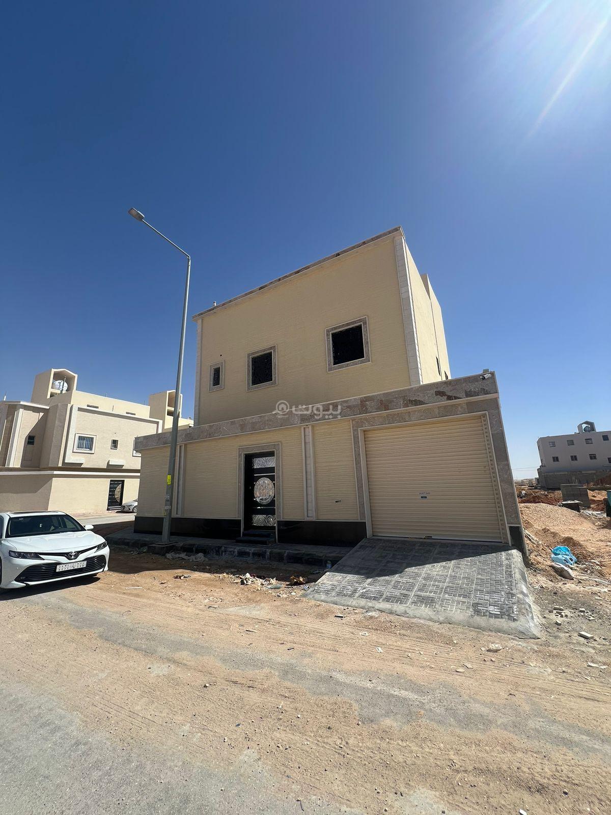 فيلا 8 غرف في الجنادرية